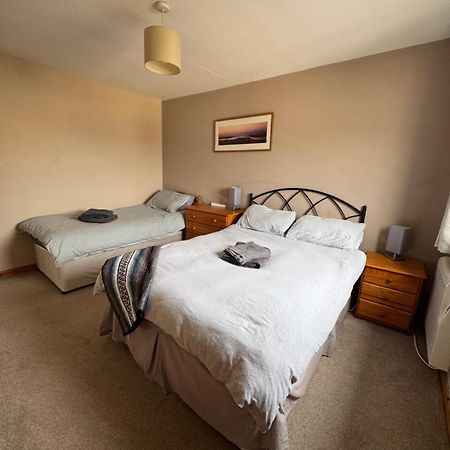Taigh Nam Piobaireach Apartment Balivanich Luaran gambar